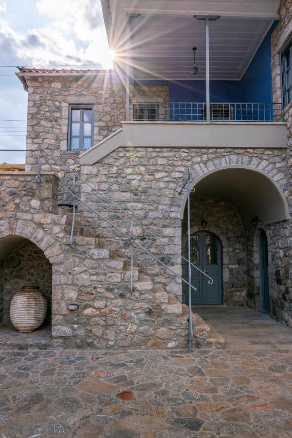 Englezena'S Guesthouse Leonidio Luaran gambar